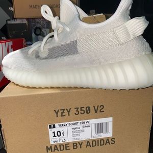 YEEZY 350 BONE 🔥🔥🔥🔥🔥🔥